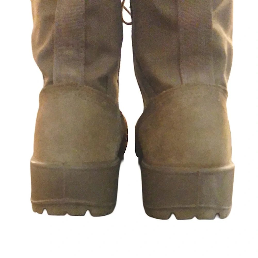 Vibram Mens Tan Suede Combat Boots Size 11